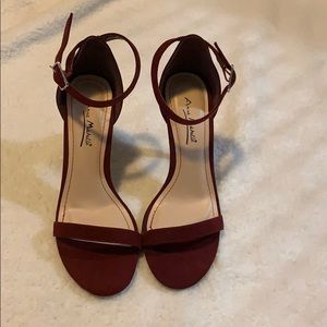 Anne Michelle Heels